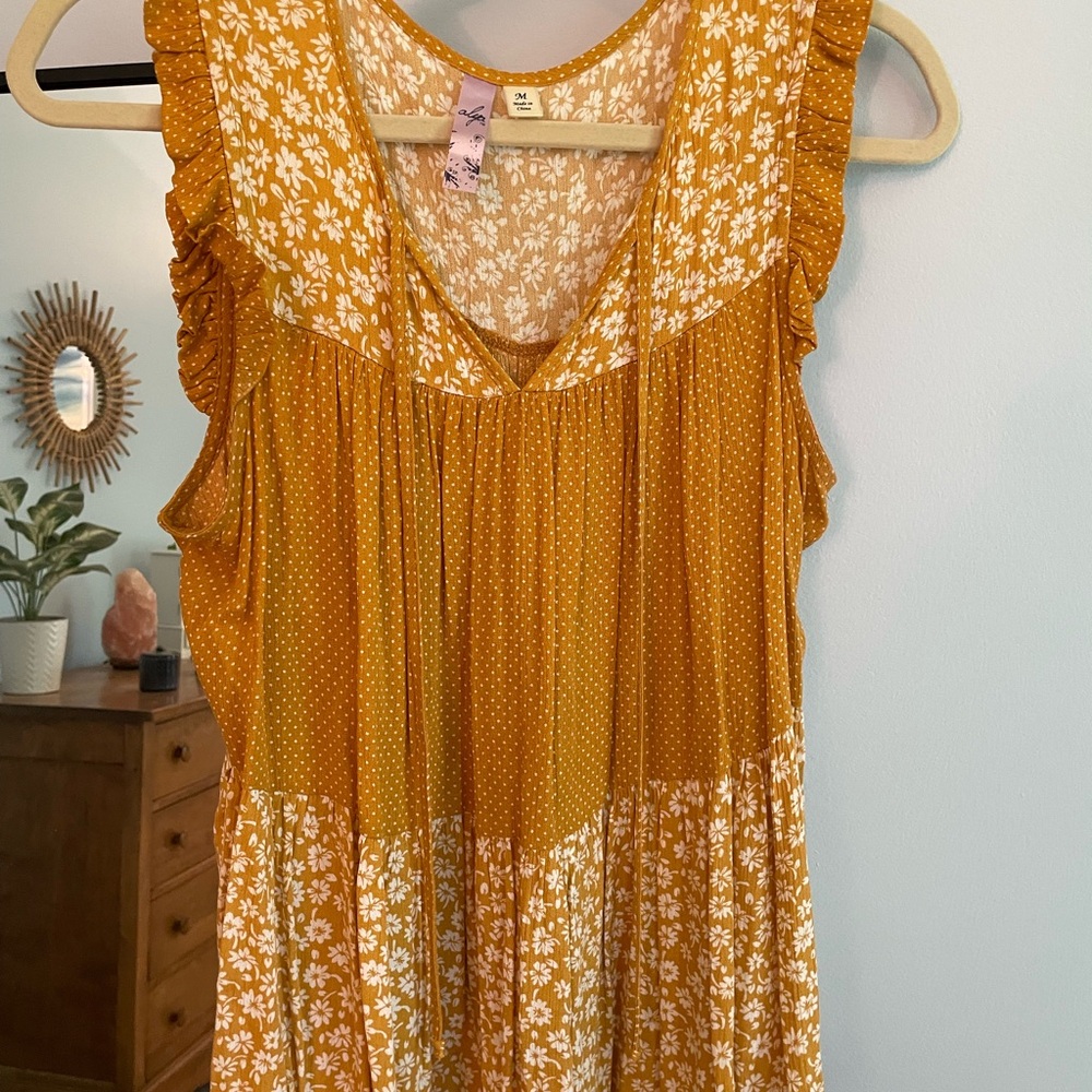 Alya Yellow Sleeveless Ruffled Blouse